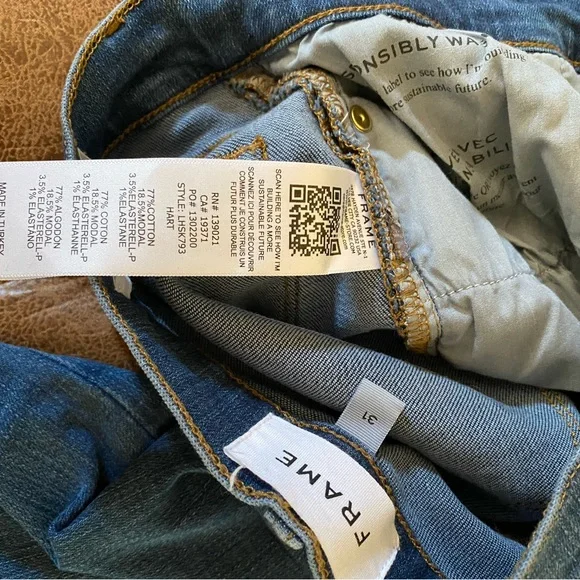 Frame Denim - Picture 10 of 10